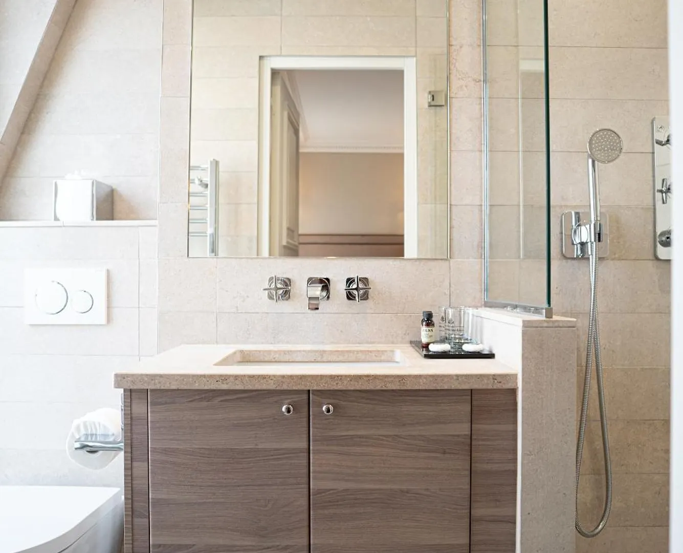 Hotel Perreyve - Jardin Du Luxembourg 3*