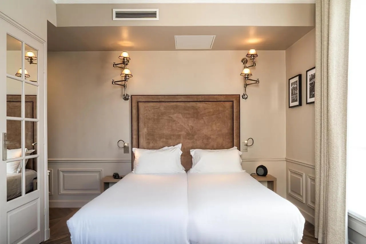 Hotel Perreyve - Jardin Du Luxembourg París